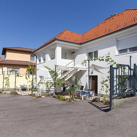 Deli Terasz B Apartman Free Parking, Self-Check-In Anytime 기오르 외부 사진