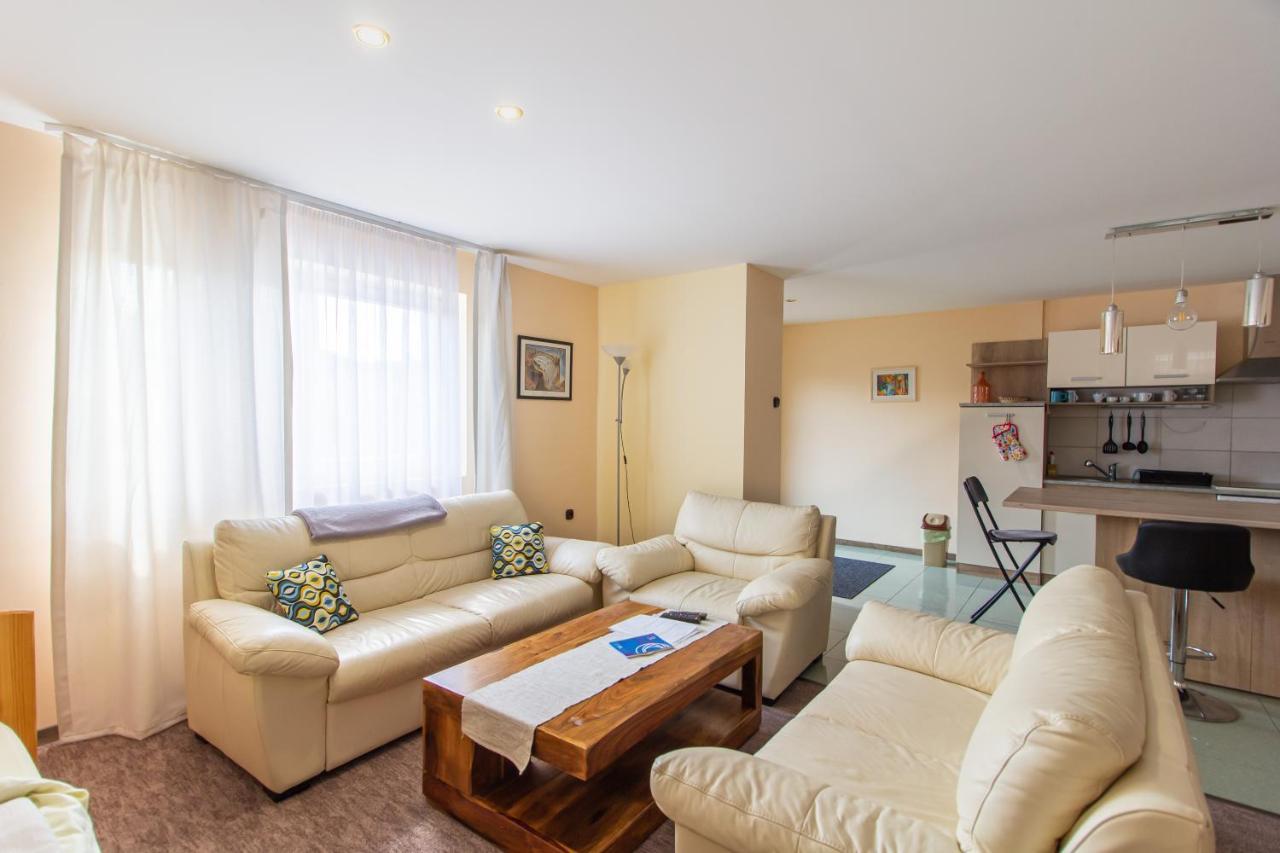 Deli Terasz B Apartman Free Parking, Self-Check-In Anytime 기오르 외부 사진
