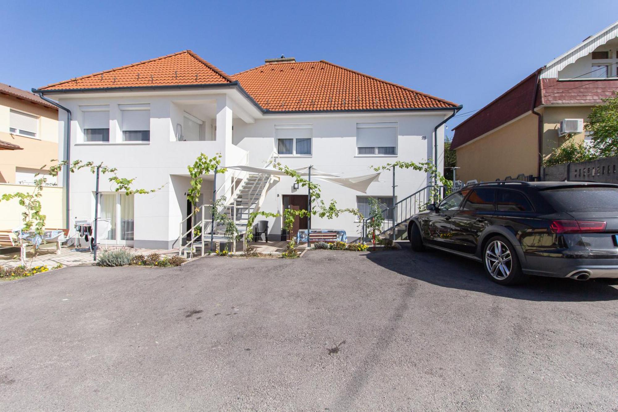Deli Terasz B Apartman Free Parking, Self-Check-In Anytime 기오르 외부 사진