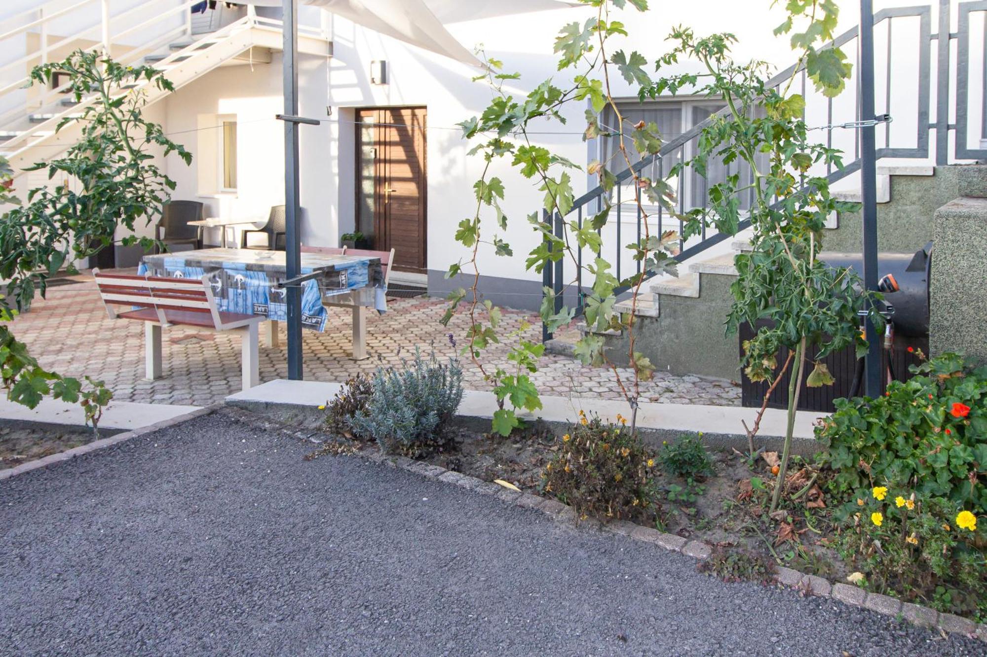 Deli Terasz B Apartman Free Parking, Self-Check-In Anytime 기오르 외부 사진